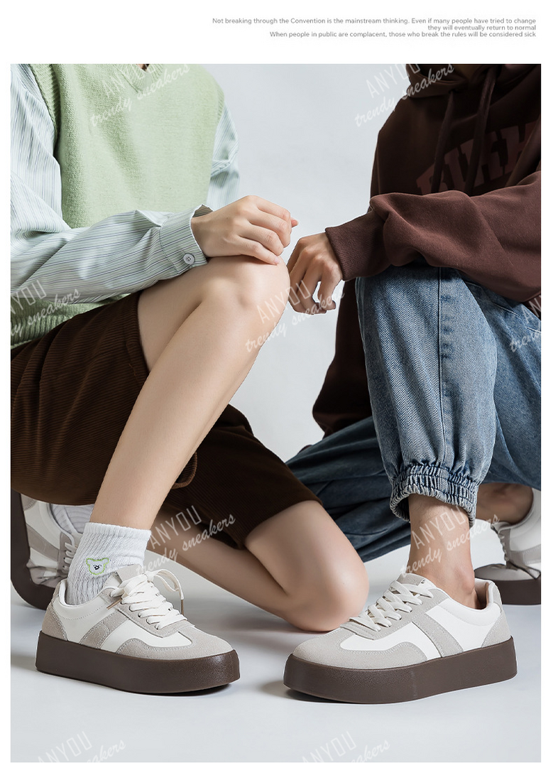 Women's everyday lightweight sneakers